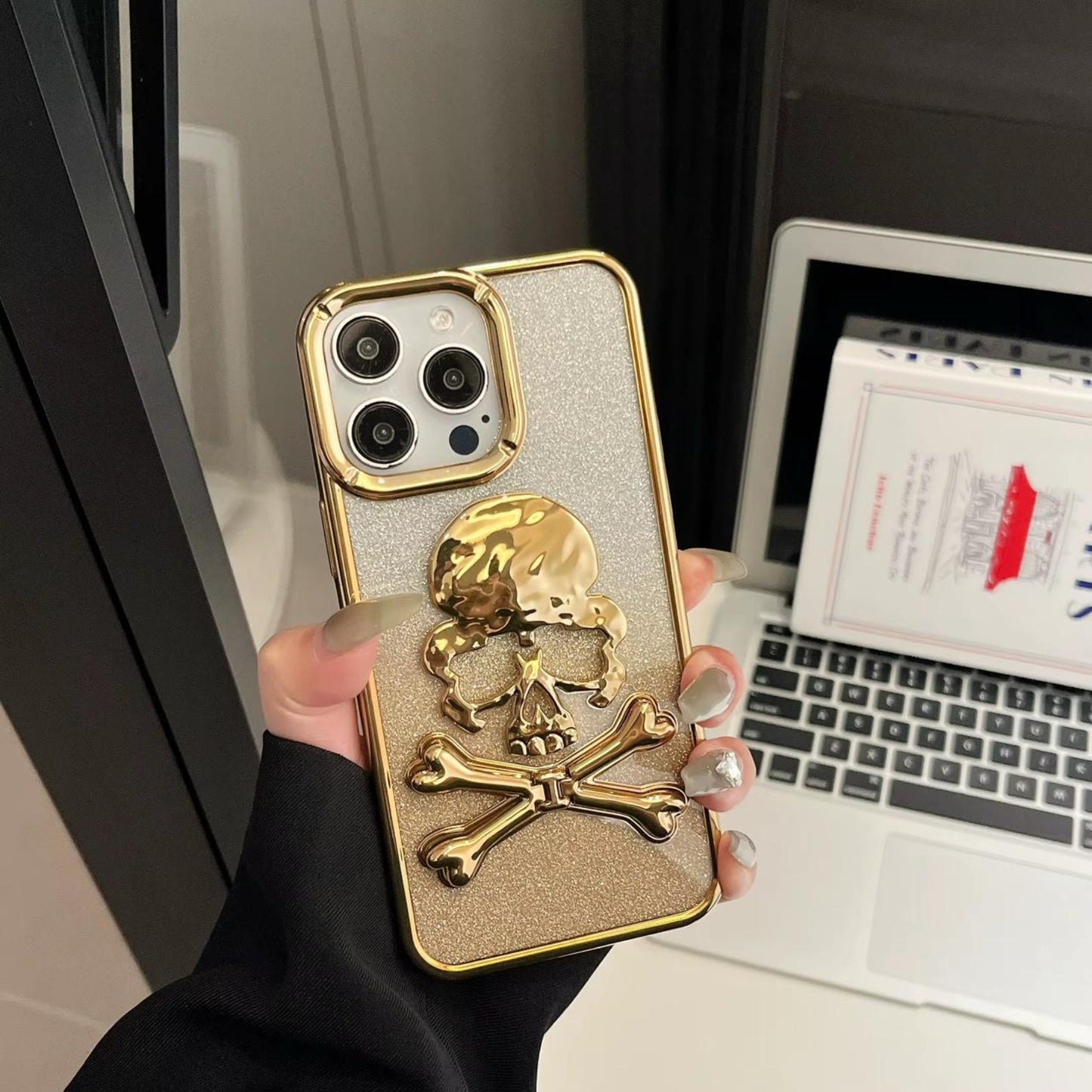 PK209 Gold skull with glitter sheet Case